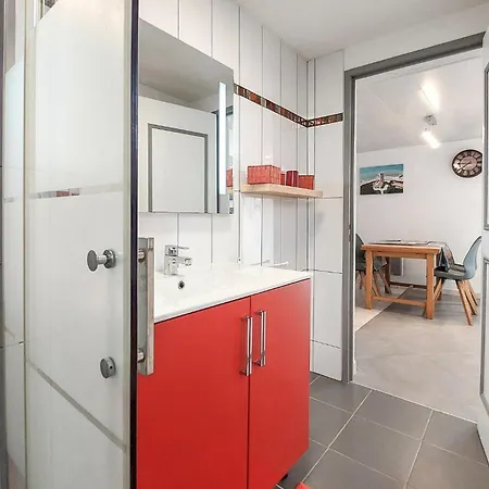 2 Bedroom Pet Friendly In